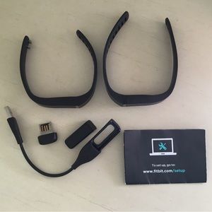 FITBIT Flex Wireless Activity Tracker 2 Black Wristbands, Charger & Dongle